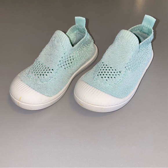 Cat & Jack Girl's Water Shoes Mesh Green Size 6 - Picture 4 of 13